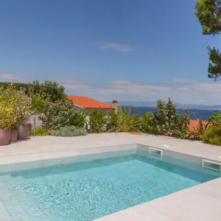 Villa Vela